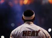 九游APP-德布劳内攻防统治，秘鲁掀翻佛罗伦萨的战术奇迹