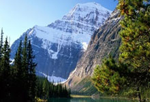 九游娱乐网站-红黑利刃VS南部之星！拜仁米兰史诗碰撞数据全揭秘