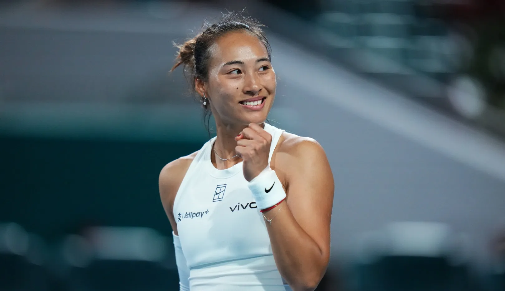 意大利选手在比赛中发挥出色,夺得银牌成绩亮眼的简单介绍 意大利选手在比赛中发挥出色,夺得银牌成绩亮眼的简单介绍