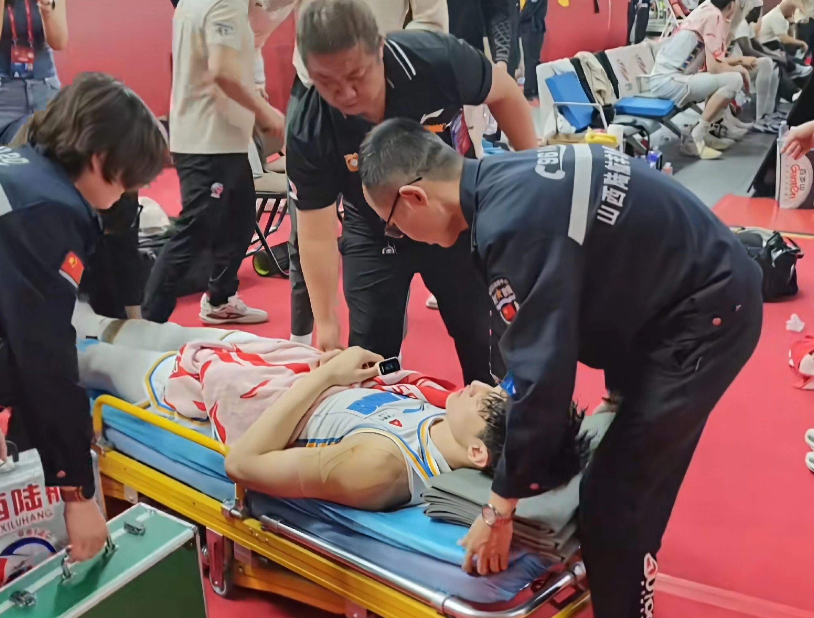 山西再次击败北京,全队球员保持激情 山西再次击败北京,全队球员保持激情