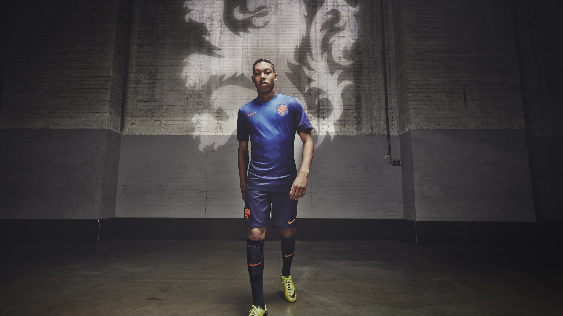 赛道之外，当F1争冠战火点燃南美高原